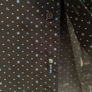 TOM BAINE PERFORMANCE COLLECTION SLIM FIT MEN’S SHORT SLEEVE CASUAL SHIRT